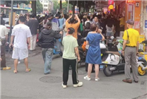

刘畊宏为团队驱散就餐群众致歉，公共